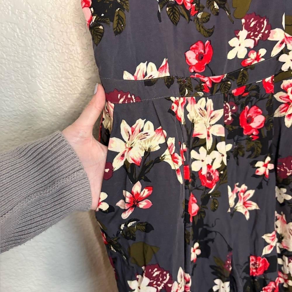 Abercrombie & Fitch Grey Floral one piece jumpsuit size L Pockets Side Zipper - Picture 7 of 13